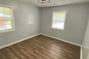 5335 Lee Cir, Forest Park, GA 30297 - Photo 17