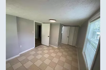 5335 Lee Cir, Forest Park, GA 30297 - Photo 11