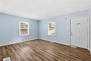 2197 Swallow Cir SE, Atlanta, GA 30315 - Photo 9