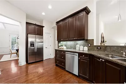 5806 Riverstone Circle #10, Atlanta, GA 30339 - Photo 11