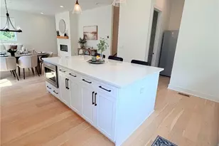 1229 Chelsea Cir NW, Atlanta, GA 30318 - Photo 3