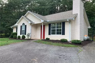 6110 Lakeside Ct, Gainesville, GA 30506 - Photo 3