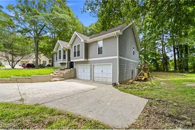 143 Wooddale Lane, Carrollton, GA 30117 - Photo 3