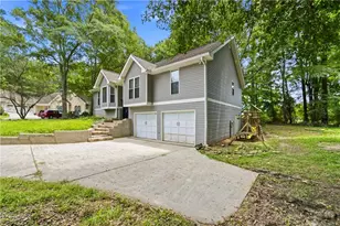 143 Wooddale Ln, Carrollton, GA 30117 - Photo 3