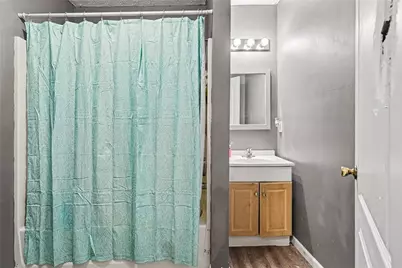319 W Broadway Street, Griffin, GA 30223 - Photo 21