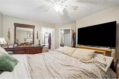 319 W Broadway Street, Griffin, GA 30223 - Photo 13