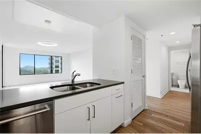 3481 Lakeside Drive NE #1702, Atlanta, GA 30326 - Photo 11