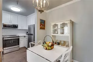 1800 Clairmont Lake, Decatur, GA 30033 - Photo 5