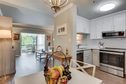 1800 Clairmont Lake #A625, Decatur, GA 30033 - Photo 7