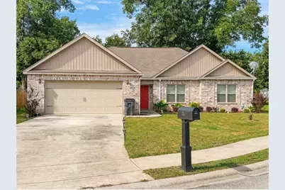 105 McEwen Court, Perry, GA 31069 - Photo 1