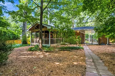 1571 Fama Drive NE, Atlanta, GA 30329 - Photo 31