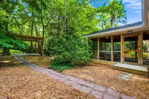 1571 Fama Dr NE, Atlanta, GA 30329 - Photo 29