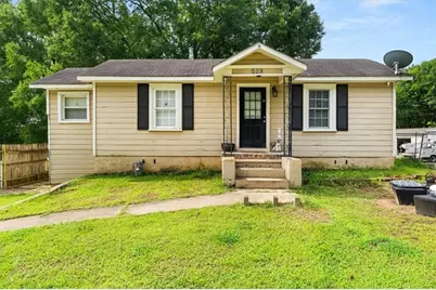 528 Washington Avenue NE, Marietta, GA 30060 - Photo 1