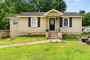 528 Washington Ave NE, Marietta, GA 30060 - Photo 1