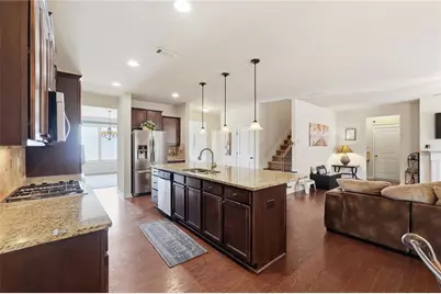 7232 Lake Sterling Boulevard, Flowery Branch, GA 30542 - Photo 9