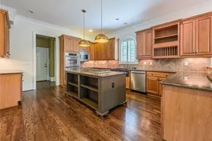 7725 NW Marsh Ct NW, Sandy Springs, GA 30328 - Photo 17