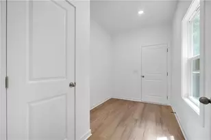 969 Brookmere Ct, Atlanta, GA 30349 - Photo 9