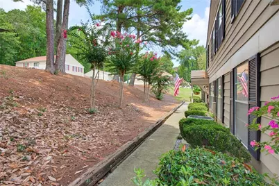 1352 Old Coach Road SW, Marietta, GA 30008 - Photo 21