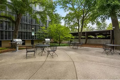3060 Pharr Court North NW #302, Atlanta, GA 30305 - Photo 31