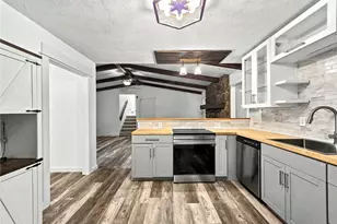 2704 Kozy Ct NE, Marietta, GA 30066 - Photo 5