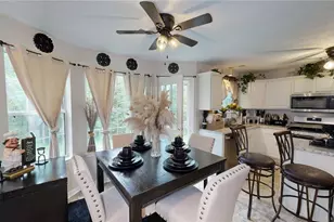 5613 Winchester Pl, Lithonia, GA 30038 - Photo 11