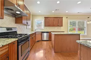 1413 Park Hollow Ln NE, Lawrenceville, GA 30043 - Photo 13