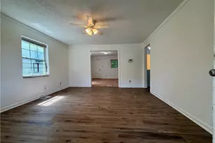 1070 Ollie Cir NW, Atlanta, GA 30314 - Photo 5