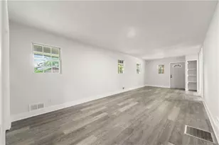 4755 Kent Rd, Atlanta, GA 30337 - Photo 7