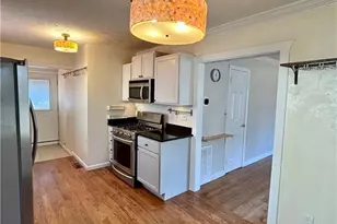 1995 Benson Ave SE, Smyrna, GA 30080 - Photo 9