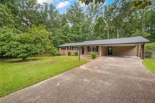 6207 Moss Dr, Douglasville, GA 30135 - Photo 3