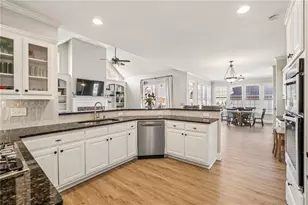 300 Crown Vetch Ln, Alpharetta, GA 30005 - Photo 7