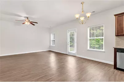 4488 Ravenwood Drive, Union City, GA 30291 - Photo 9