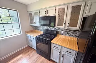 165 Splitwood Ln, Fairburn, GA 30213 - Photo 9