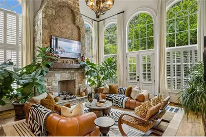 4320 Lakehaven Drive NE, Atlanta, GA 30319 - Photo 21