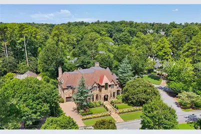 4320 Lakehaven Drive NE, Atlanta, GA 30319 - Photo 3