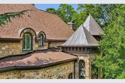 4320 Lakehaven Drive NE, Atlanta, GA 30319 - Photo 69