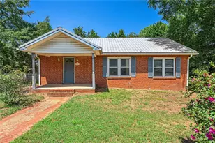 211 Harmony St, Commerce, GA 30529 - Photo 1