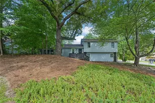 585 Westchester Cir SW, Marietta, GA 30064 - Photo 5