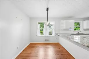 585 Westchester Cir SW, Marietta, GA 30064 - Photo 13