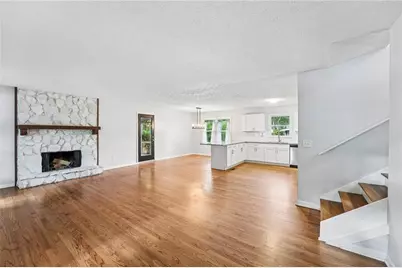 585 Westchester Circle SW, Marietta, GA 30064 - Photo 11