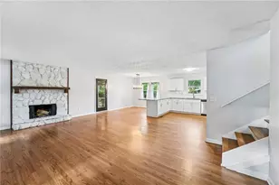 585 Westchester Cir SW, Marietta, GA 30064 - Photo 11