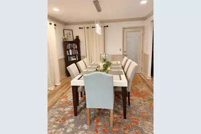 8945 Carroll Manor Drive, Sandy Springs, GA 30350 - Photo 11