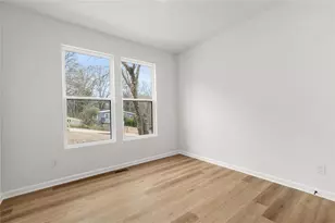 1674 Mary George Ave NW, Atlanta, GA 30318 - Photo 25