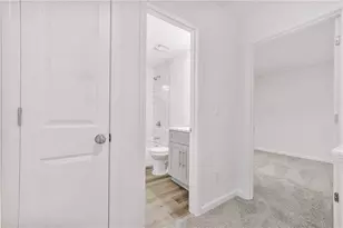 815 Cameron M Alexander Blvd NW, Atlanta, GA 30318 - Photo 13