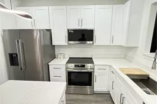 2860 Parkway Close, Lithonia, GA 30058 - Photo 7
