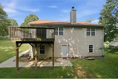 5012 Yellow Stone Drive, Flowery Branch, GA 30542 - Photo 3