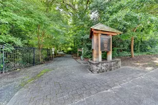1305 Weatherstone Way NE, Atlanta, GA 30324 - Photo 9