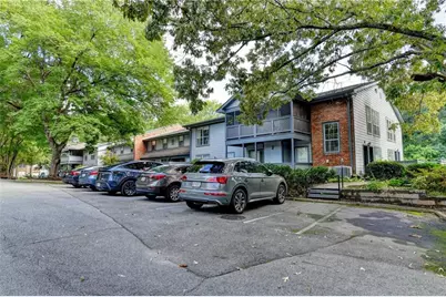 1305 Weatherstone Way NE, Atlanta, GA 30324 - Photo 3