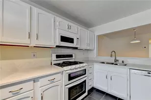 1305 Weatherstone Way NE, Atlanta, GA 30324 - Photo 33