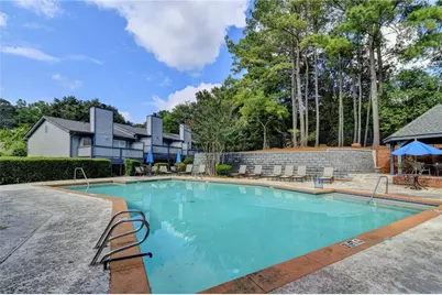 1305 Weatherstone Way NE, Atlanta, GA 30324 - Photo 13